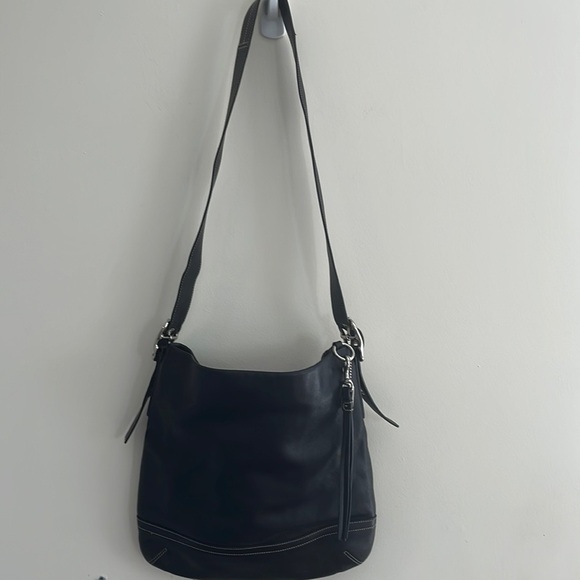 Coach Soho Duffle Purse Convertible Black Boho Leather J05S-1414 legacy tassel - Picture 1 of 12